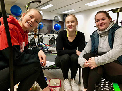 Tre uddannede Jumping Fitness-instruktører